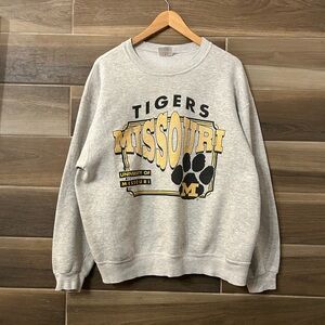 Vintage Missouri Tigers Grey Crewneck Sweater Size XL College NCAA Hanes 90s Y2K